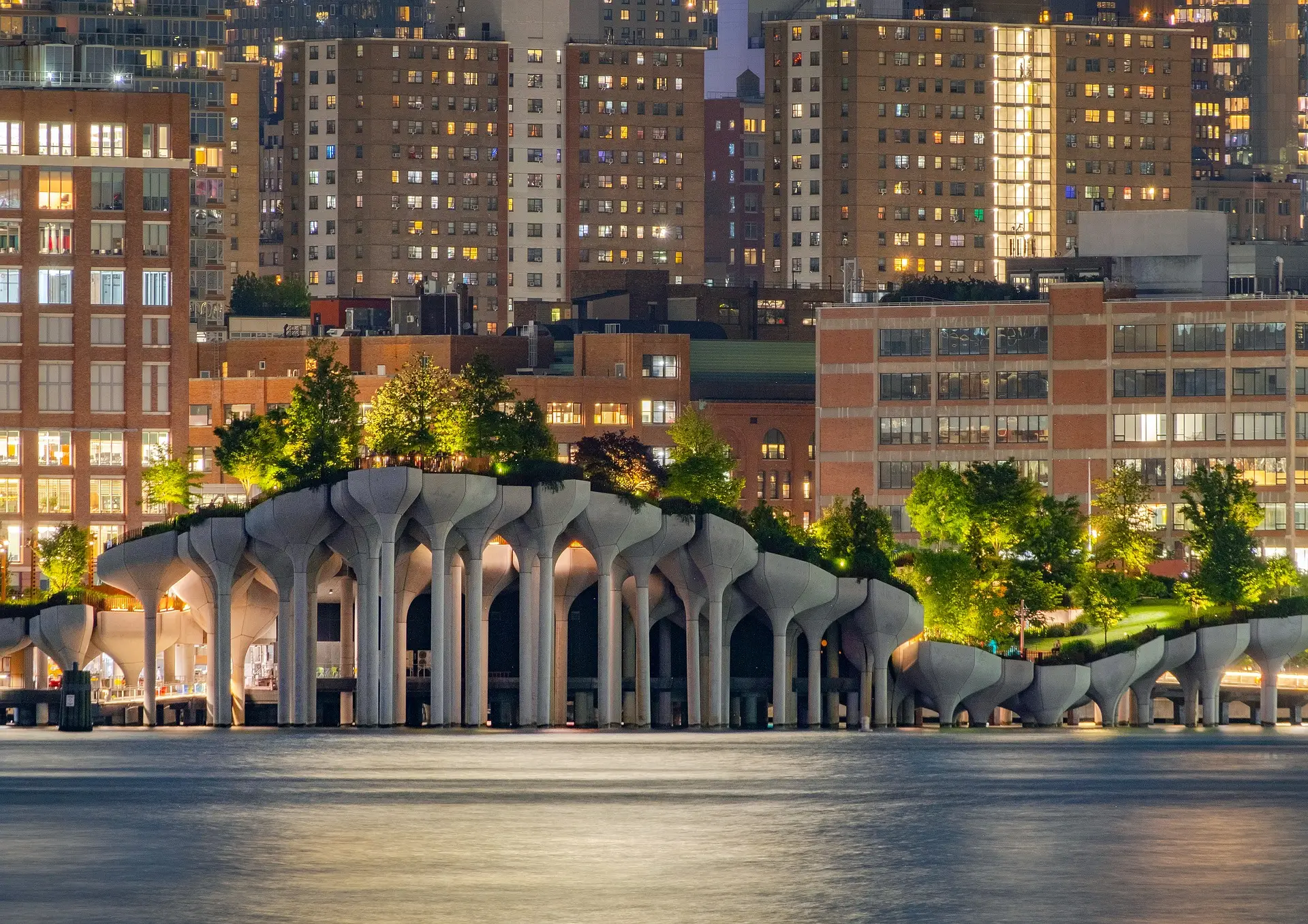 New York Waterfront Real Estate