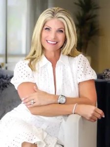 photo of Karen Stabile