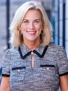 photo of Lisa Blume