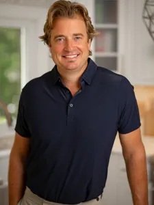 photo of Scott Farrell